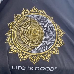 Life is Good sun moon T NWT